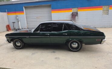 Chevrolet-Nova-1971-Sedan-3