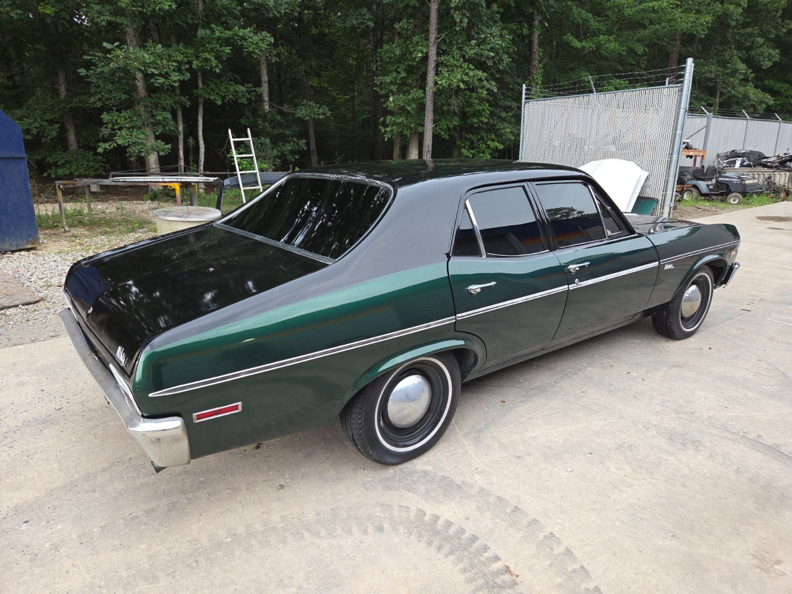 Chevrolet-Nova-1971-Sedan-5