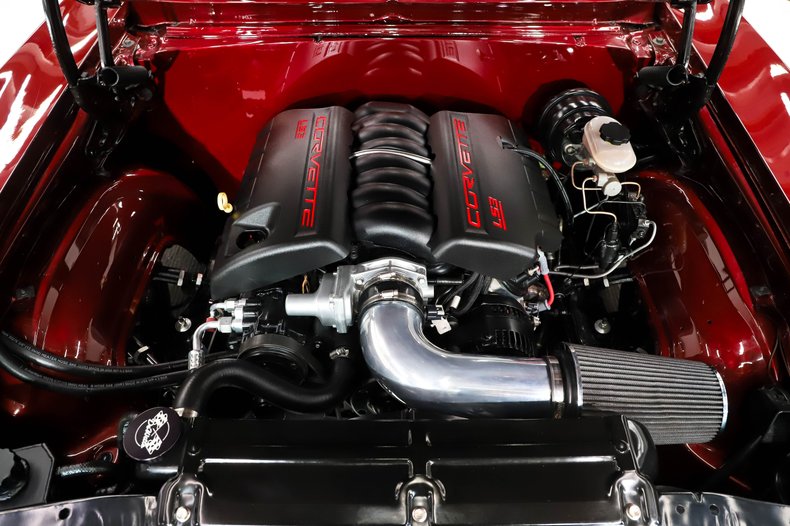 Chevrolet-Nova-1972-Burgundy-Metallic-Black-13