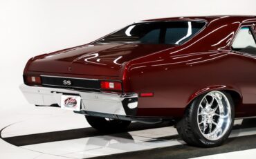 Chevrolet-Nova-1972-Burgundy-Metallic-Black-19