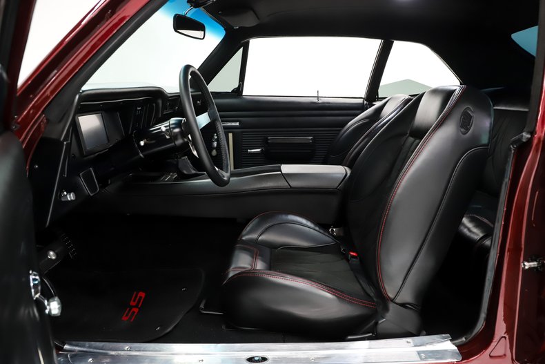 Chevrolet-Nova-1972-Burgundy-Metallic-Black-23