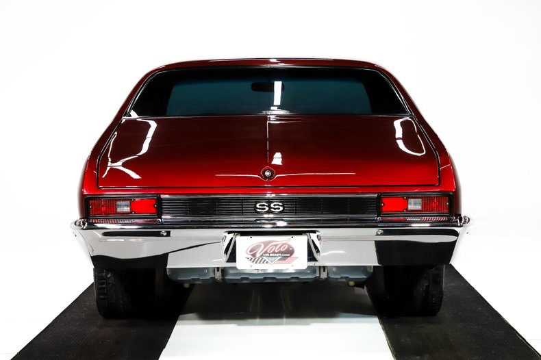 Chevrolet-Nova-1972-Burgundy-Metallic-Black-33