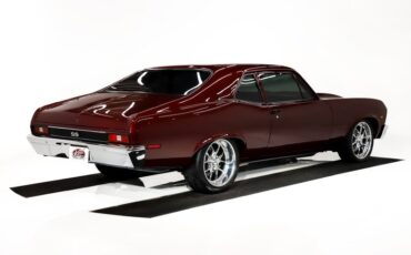 Chevrolet-Nova-1972-Burgundy-Metallic-Black-44