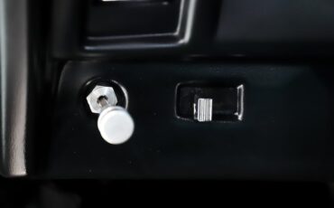 Chevrolet-Nova-1972-Burgundy-Metallic-Black-45