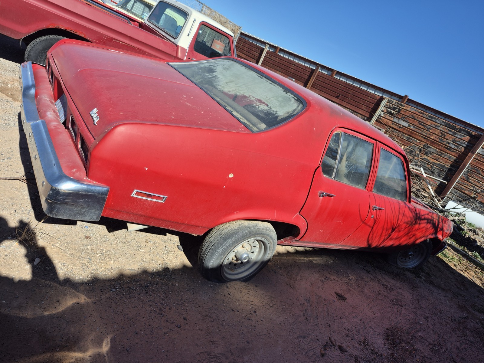 Chevrolet-Nova-1976-Coupe-2