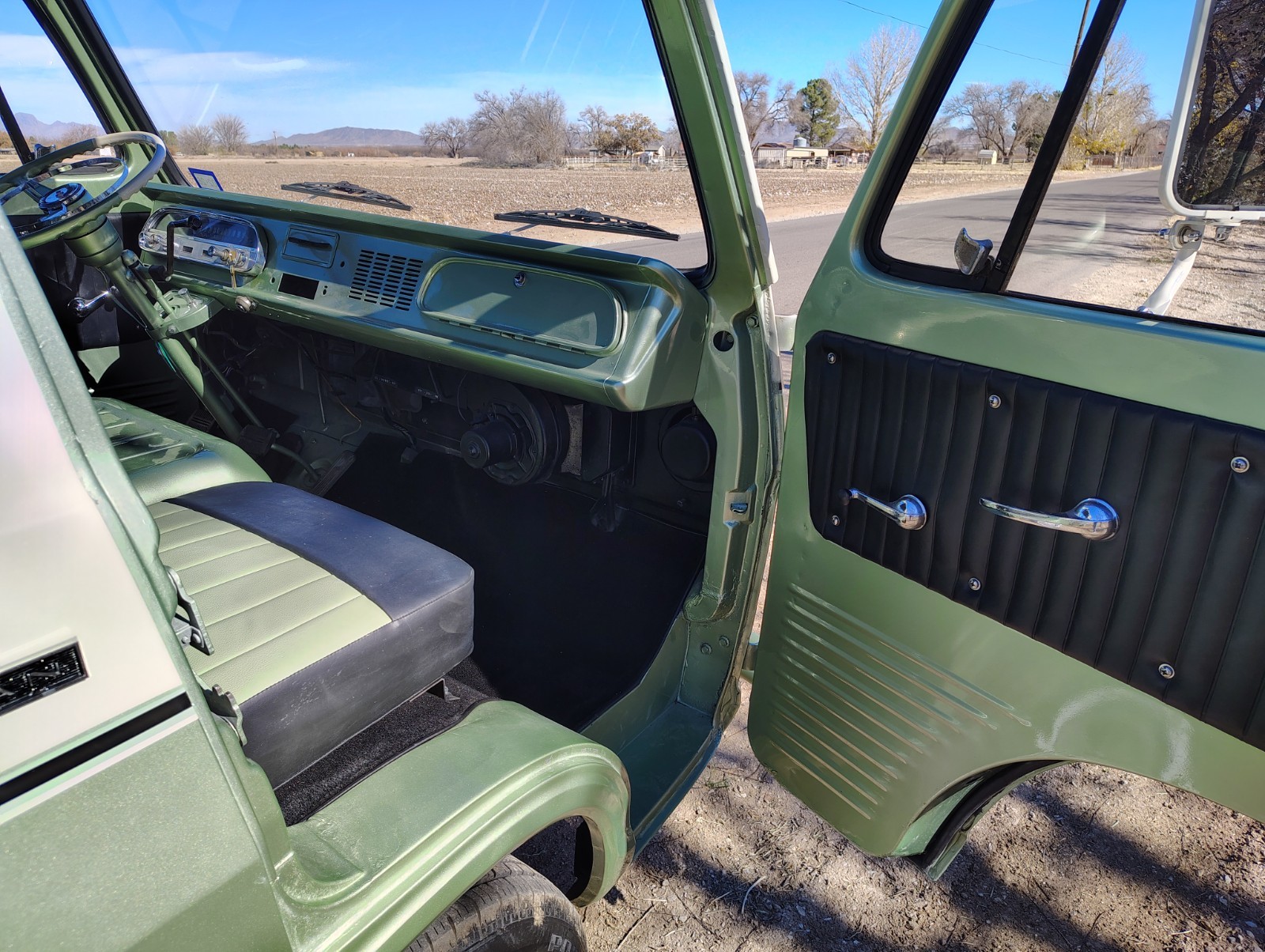 Chevrolet-Other-1965-Standard-Passenger-Van-11