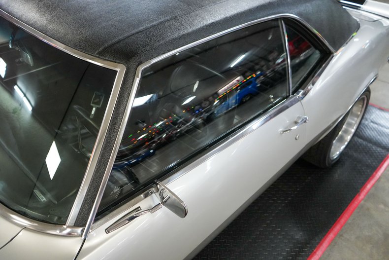 Chevrolet-Other-1968-Silver-Black-13