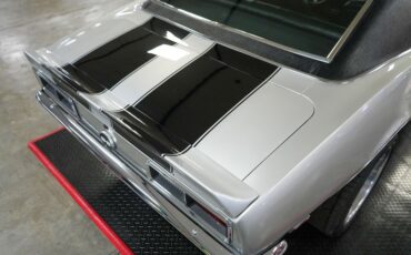 Chevrolet-Other-1968-Silver-Black-17
