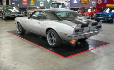 Chevrolet-Other-1968-Silver-Black-2