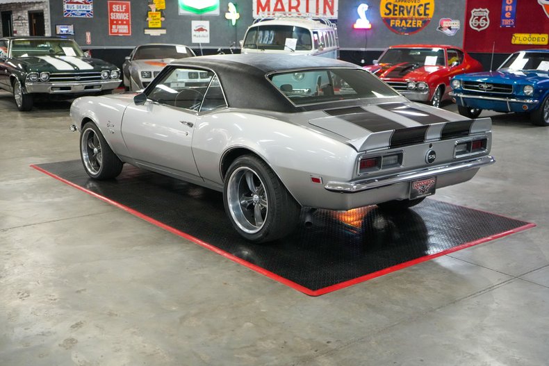 Chevrolet-Other-1968-Silver-Black-2