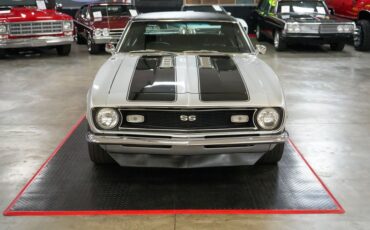 Chevrolet-Other-1968-Silver-Black-20