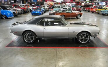 Chevrolet-Other-1968-Silver-Black-24