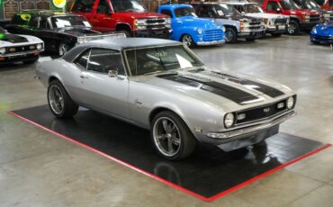 Chevrolet-Other-1968-Silver-Black-25