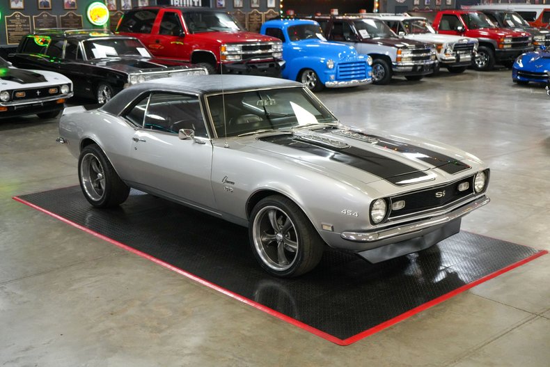 Chevrolet-Other-1968-Silver-Black-25