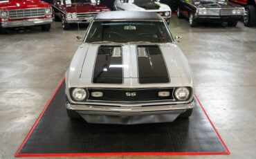 Chevrolet-Other-1968-Silver-Black-26