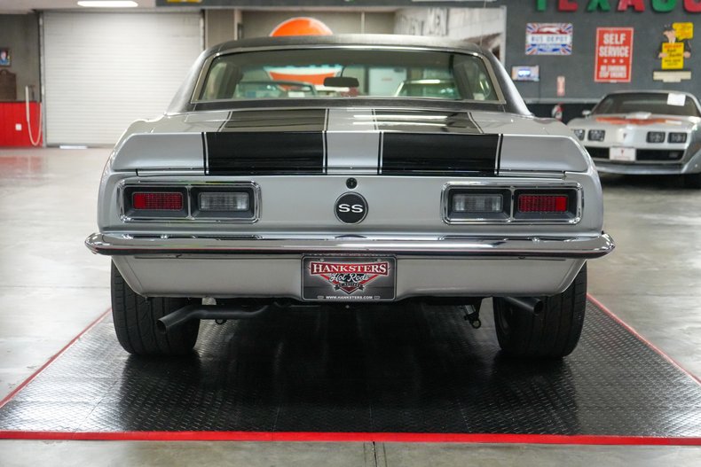 Chevrolet-Other-1968-Silver-Black-30