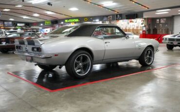 Chevrolet-Other-1968-Silver-Black-31