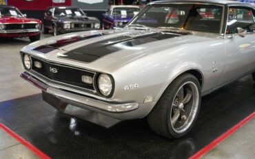 Chevrolet-Other-1968-Silver-Black-35