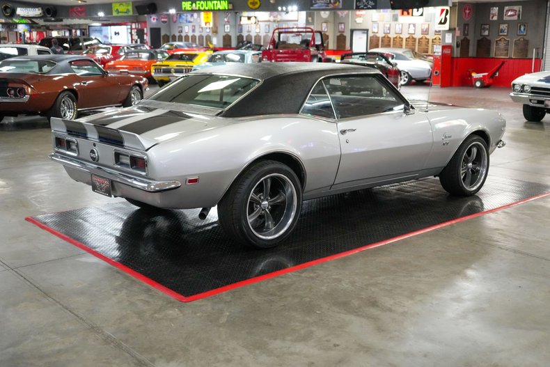 Chevrolet-Other-1968-Silver-Black-4