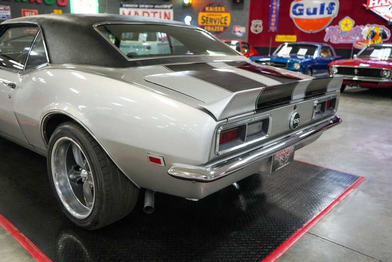 Chevrolet-Other-1968-Silver-Black-42