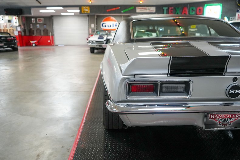 Chevrolet-Other-1968-Silver-Black-43