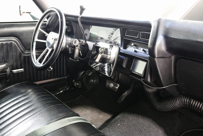 Chevrolet-Other-1972-Red-Black-19