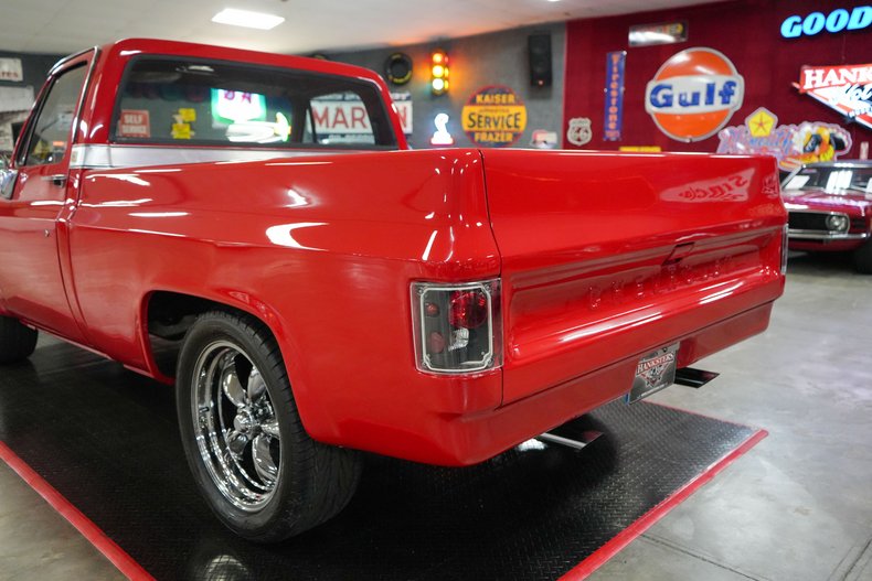 Chevrolet-Other-1977-Red-Black-12