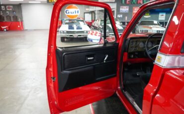 Chevrolet-Other-1977-Red-Black-13