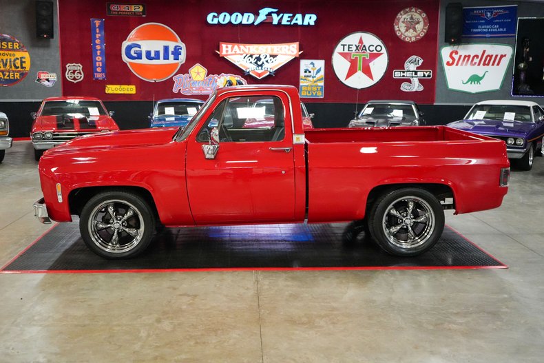 Chevrolet-Other-1977-Red-Black-2