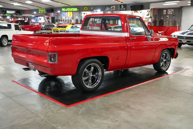 Chevrolet-Other-1977-Red-Black-21