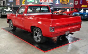 Chevrolet-Other-1977-Red-Black-23