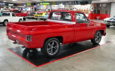 Chevrolet-Other-1977-Red-Black-25