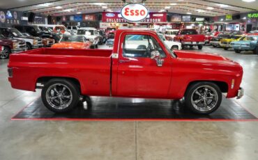 Chevrolet-Other-1977-Red-Black-26