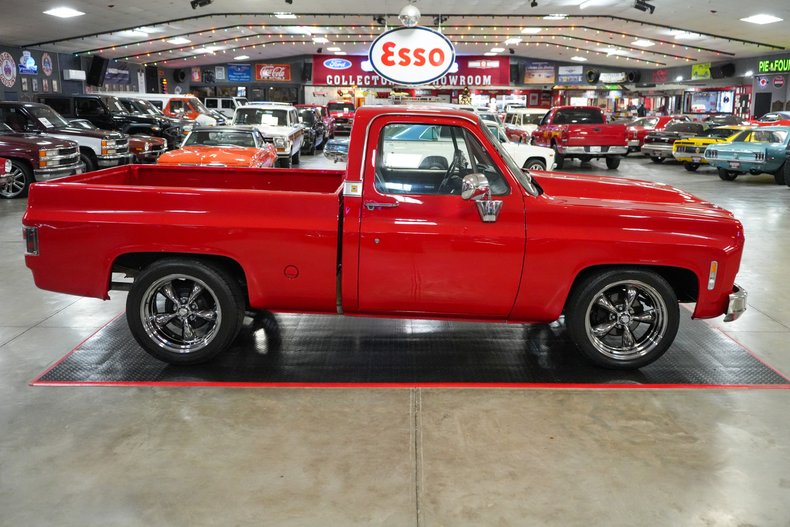 Chevrolet-Other-1977-Red-Black-26