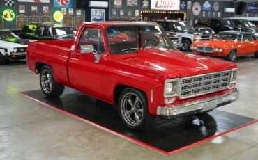 Chevrolet-Other-1977-Red-Black-3