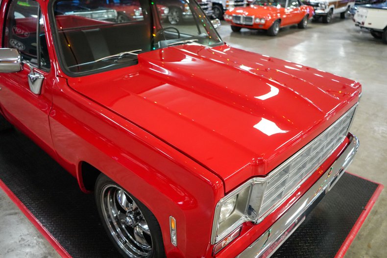 Chevrolet-Other-1977-Red-Black-32