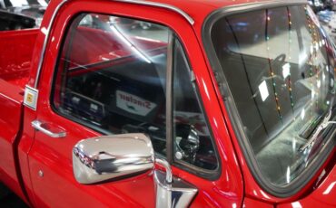 Chevrolet-Other-1977-Red-Black-36