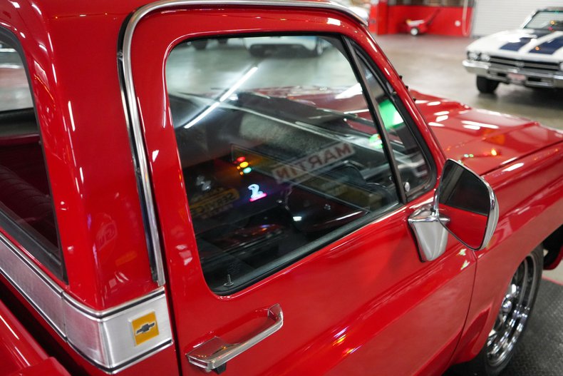 Chevrolet-Other-1977-Red-Black-37