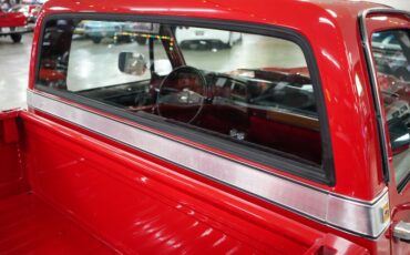 Chevrolet-Other-1977-Red-Black-39