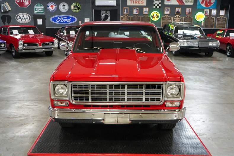Chevrolet-Other-1977-Red-Black-4