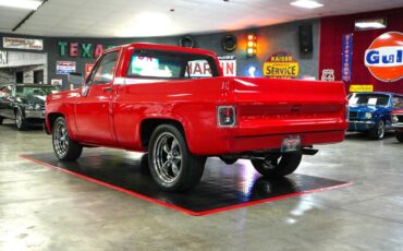 Chevrolet-Other-1977-Red-Black-7