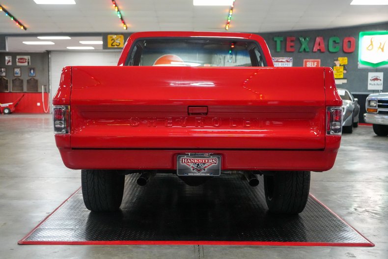 Chevrolet-Other-1977-Red-Black-8