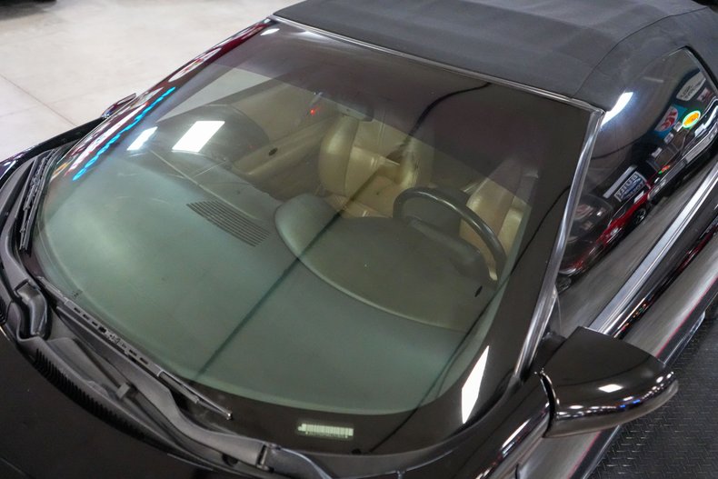 Chevrolet-Other-1994-Black-Tan-38