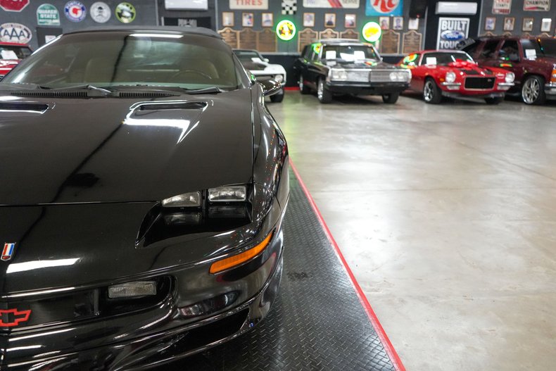 Chevrolet-Other-1994-Black-Tan-48