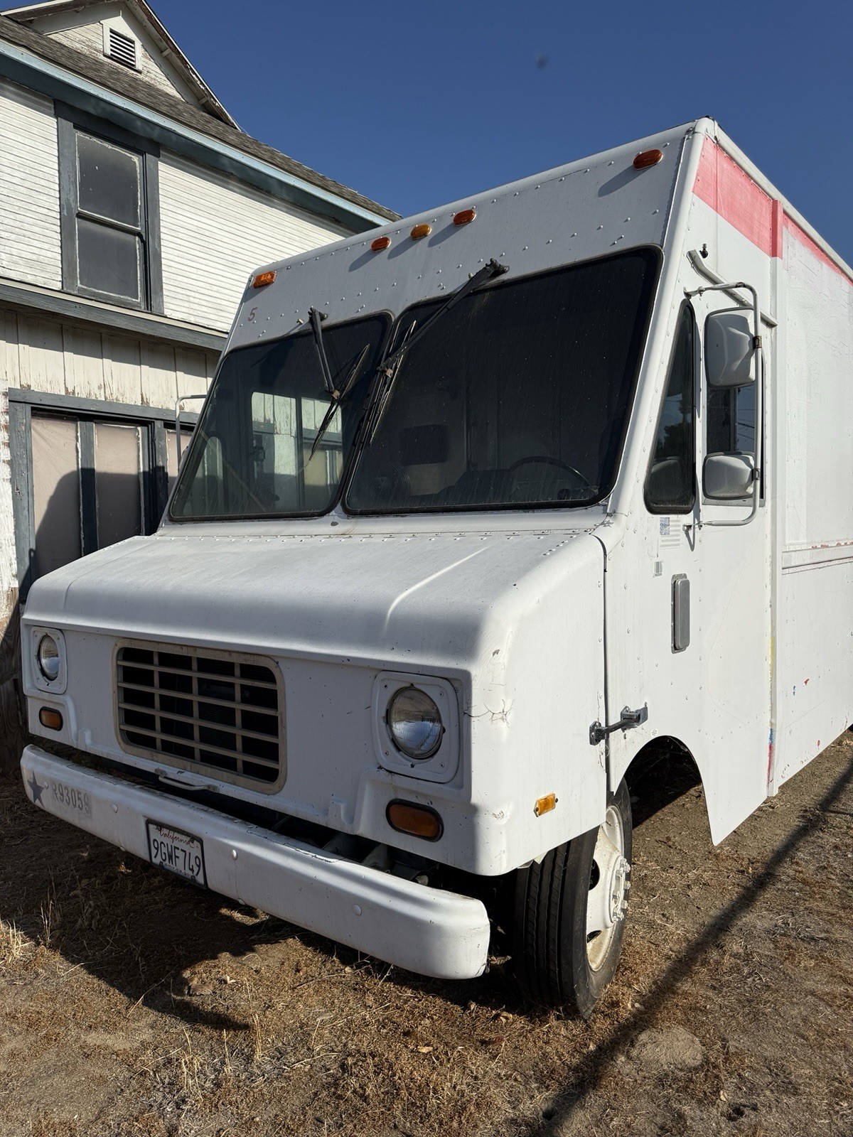 Chevrolet-Other-1994-Commercial-Vehicle-3