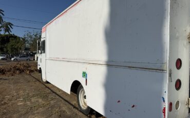 Chevrolet-Other-1994-Commercial-Vehicle-4