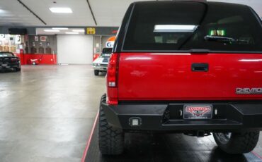 Chevrolet-Other-1995-Red-Gray-10