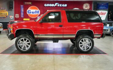 Chevrolet-Other-1995-Red-Gray-12