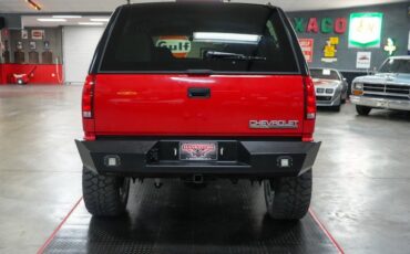 Chevrolet-Other-1995-Red-Gray-14