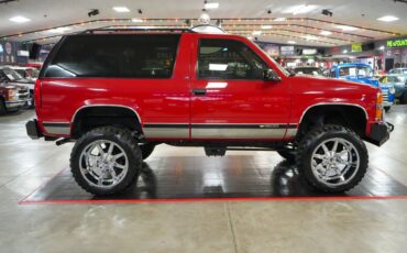 Chevrolet-Other-1995-Red-Gray-16